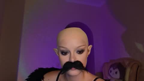 SEE U THURSDAY  online show from October 2025 09:38:02 PM