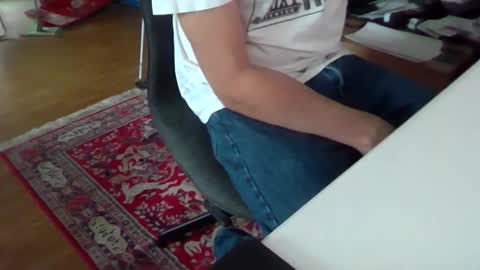 Snapshot of artesian99 chatting on February 2026 09:03:02 AM artesian99 online show from February 2026 09:03:02 AM