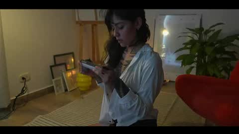 Snapshot of artgea chatting on April 2026 09:54:01 PM Linda independent model artgeea online show from April 2026 09:54:01 PM