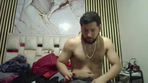 arthur1718 online show from February 2026 11:42:02 PM