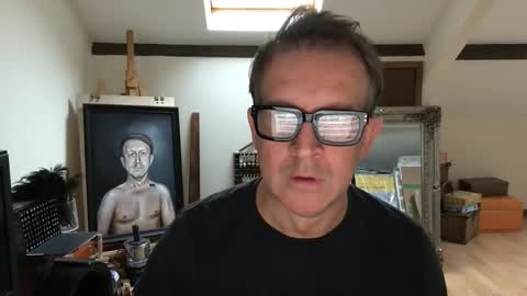 Snapshot of artisterotic chatting on October 2025 12:50:01 PM artisterotic online show from October 2025 12:50:01 PM