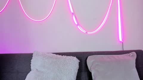 MIA OF artmiajoy online show from December 2024 01:16:02 PM