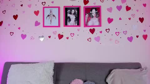 MIA OF artmiajoy online show from February 2025 03:37:02 PM