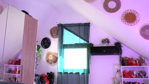 Amalia online show from July 2026 06:47:02 AM