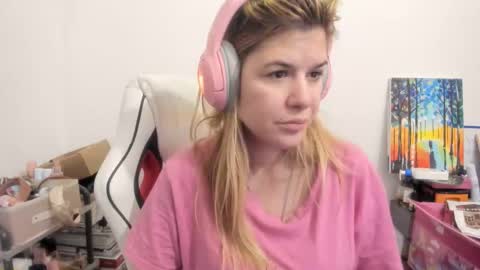 MIA online show from December 2025 06:19:02 AM