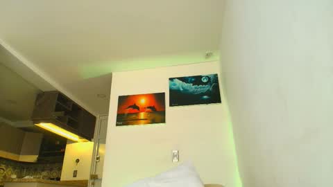 Im juli online show from February 2026 04:08:01 PM