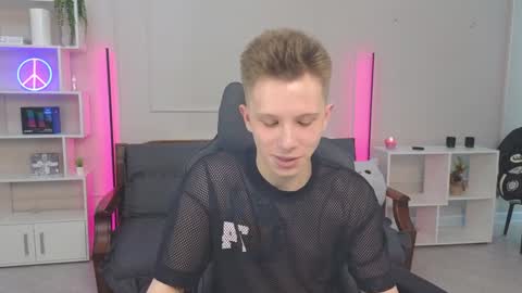 Snapshot of artycropp chatting on January 2025 04:44:01 AM Archie online show from January 2025 04:44:01 AM