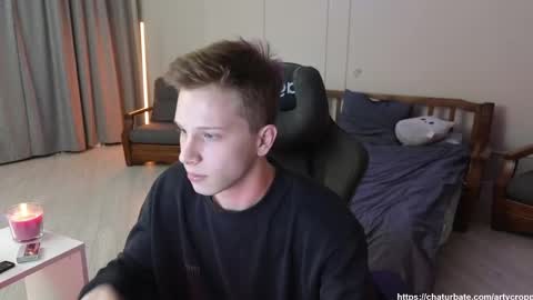 Snapshot of artycropp chatting on February 2025 05:06:01 PM Archie online show from February 2025 05:06:01 PM