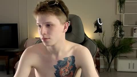 Snapshot of artycropp chatting on September 2025 12:43:02 AM Archie online show from September 2025 12:43:02 AM