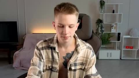 Snapshot of artycropp chatting on September 2025 03:17:02 AM Archie online show from September 2025 03:17:02 AM