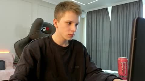 Snapshot of artycropp chatting on October 2025 02:41:02 AM Archie online show from October 2025 02:41:02 AM