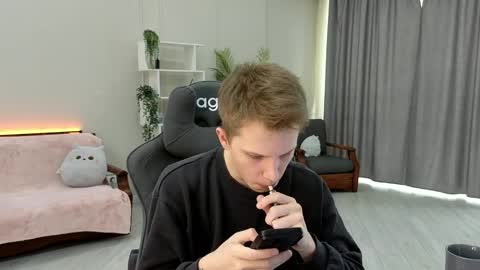 Snapshot of artycropp chatting on October 2025 03:20:02 AM Archie online show from October 2025 03:20:02 AM