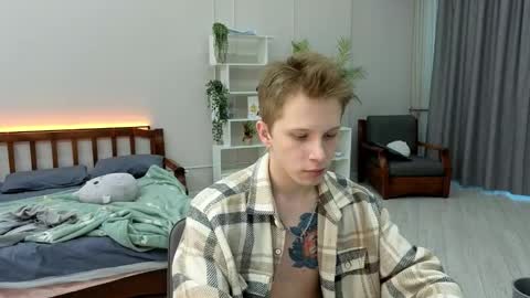 Snapshot of artycropp chatting on November 2025 01:48:01 AM Archie online show from November 2025 01:48:01 AM