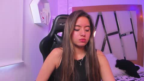 Ary Cooper online show from October 2025 01:58:01 PM