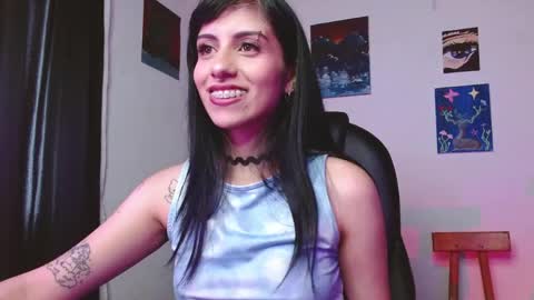   Independent Model online show from April 2026 06:41:01 PM