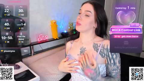 Snapshot of arya_deepthroat_queen chatting on December 2024 02:46:02 PM Arya  Fn  Talented Arya   online show from December 2024 02:46:02 PM