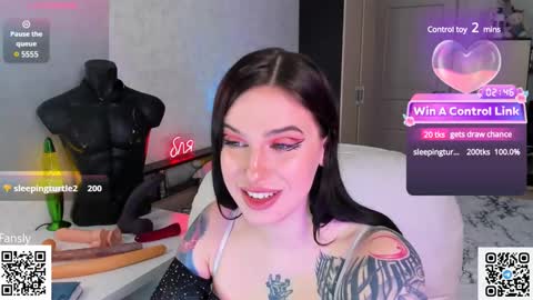 Snapshot of arya_deepthroat_queen chatting on December 2024 06:04:02 PM Arya  Fn  Talented Arya   online show from December 2024 06:04:02 PM