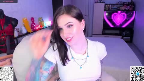 Snapshot of arya_deepthroat_queen chatting on February 2025 04:17:02 AM Arya  Fn  Talented Arya   online show from February 2025 04:17:02 AM