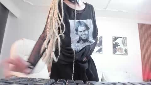Asami Yaeko              online show from September 2025 04:16:02 AM