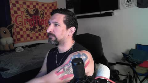 devilPup75 online show from October 2025 08:14:02 PM