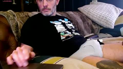 Snapshot of aschke chatting on November 2025 08:41:02 PM aschke online show from November 2025 08:41:02 PM