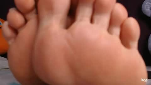 Snapshot of ash_nicefeet chatting on May 2026 06:47:02 PM ashley online show from May 2026 06:47:02 PM