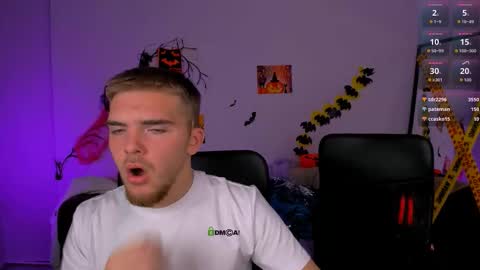 ash_raven_ online show from October 2025 07:36:02 PM