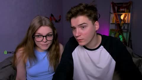 ash_raven_ online show from October 2025 07:10:02 PM