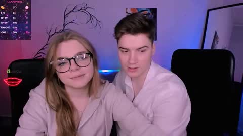 ash_raven_ online show from November 2025 09:26:01 PM