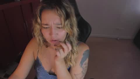 Snapshot of ash_smith1 chatting on January 2025 09:55:02 PM ash_smith1 online show from January 2025 09:55:02 PM