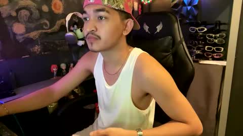 Ash Cross online show from December 2025 12:21:02 PM