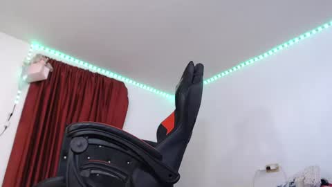 ashelyhots9inches online show from July 2026 05:34:01 PM