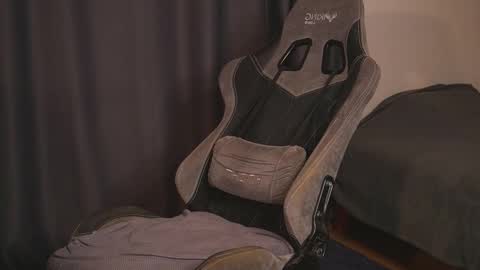 Jerk Machine online show from February 2026 01:06:01 PM