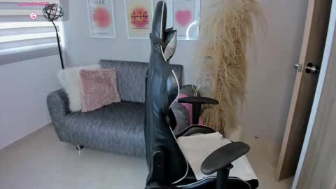 A S H L E Y online show from September 2025 06:42:02 PM