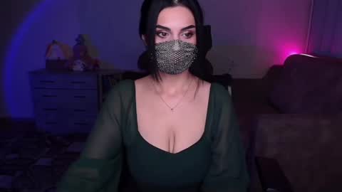   Yasmina   online show from December 2024 04:16:02 AM