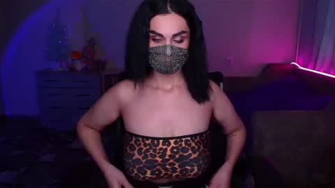   Yasmina   online show from January 2025 08:14:02 AM