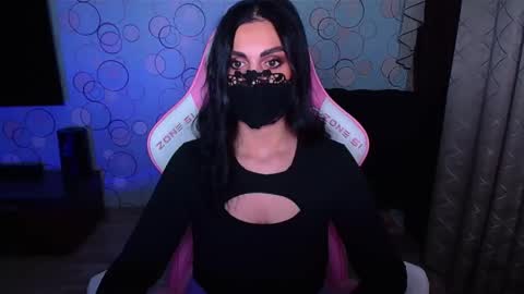   Yasmina   online show from November 2025 04:22:01 AM