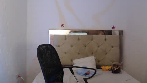 Snapshot of ashley__tylor chatting on February 2025 06:04:01 AM ashley__tylor online show from February 2025 06:04:01 AM