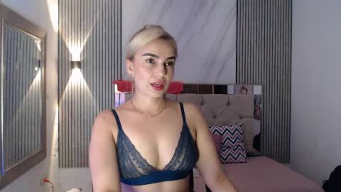 ashley__tylor online show from April 2026 01:50:02 AM