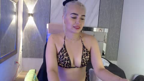 Snapshot of ashley__tylor chatting on July 2026 03:49:02 PM ashley__tylor online show from July 2026 03:49:02 PM