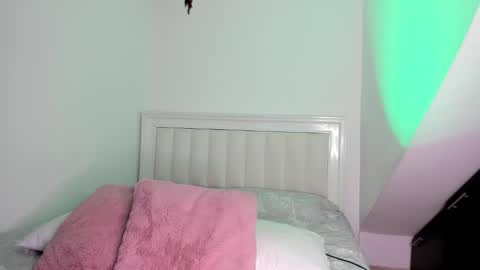 ashley_blair online show from December 2025 08:57:01 PM