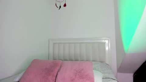 ashley_blair online show from April 2026 04:22:02 PM