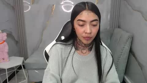 ashley_blum_v online show from November 2025 08:19:01 PM