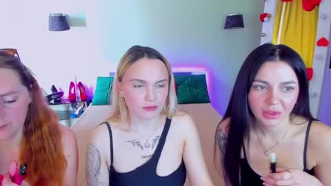 Snapshot of ashley_crashly chatting on May 2026 08:09:02 AM Alina online show from May 2026 08:09:02 AM