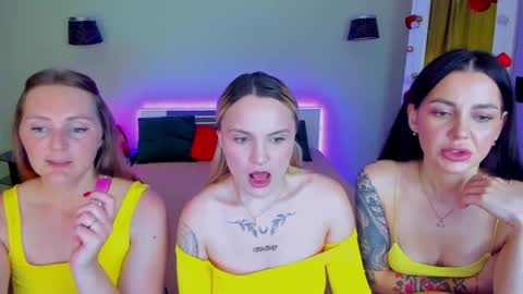 Snapshot of ashley_crashly chatting on May 2026 08:31:02 AM Alina online show from May 2026 08:31:02 AM