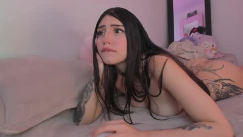 ashley_js online show from April 2026 07:53:01 PM