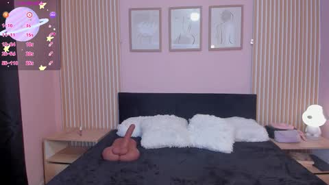 ashleycooper_2 online show from November 2025 05:13:01 PM