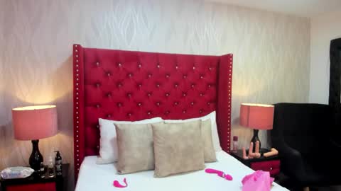 AshleyRoberh online show from October 2025 11:38:01 PM