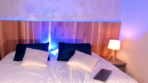 Ashley Santoss online show from September 2025 05:40:01 AM