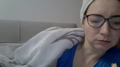 Ashley online show from December 2025 06:06:01 AM